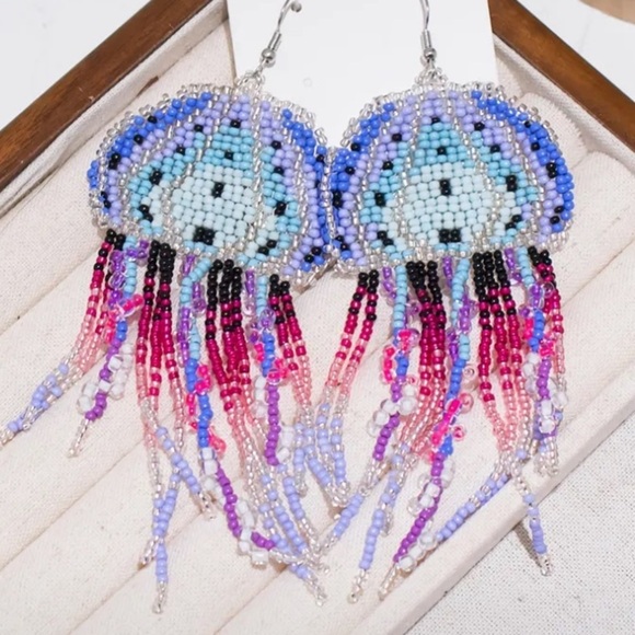 Fun Colorful Earrings Multiple types - Picture 2 of 11